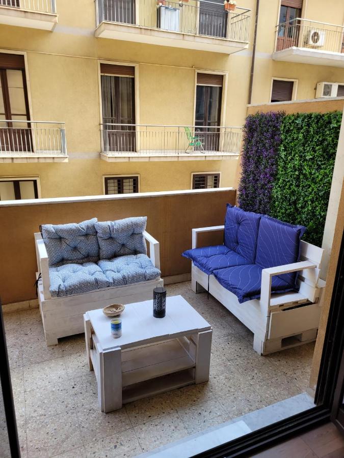 Appartement La Dimora Di Enrico à Catane Extérieur photo